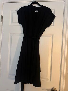 Calvin Klein Black Short-Sleeve Belted Midi Dress